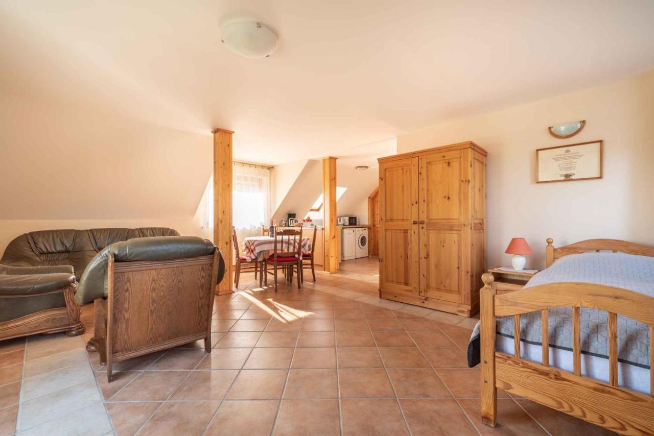 Apartment In Keszthely/Balaton 19020 ภายนอก รูปภาพ