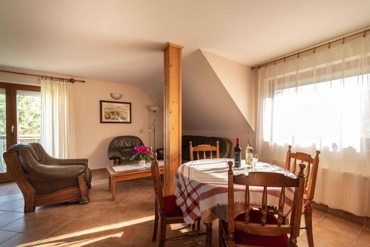 Apartment In Keszthely/Balaton 19020 ภายนอก รูปภาพ
